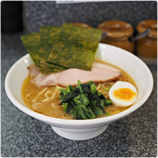 濃厚豚骨醤油らーめん 七転び八起き - 西日暮里/ラーメン | 食べログ
