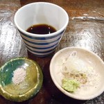 そば繁 - 十割そばの薬味には藻塩も