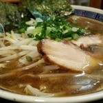 Aburi tei - 豚骨しょう油ラーメン900円