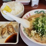 ラーメン 魁力屋 - 料理写真: