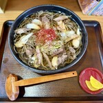 肉そば　十三 - 料理写真: