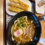 資さんうどん - 料理写真: