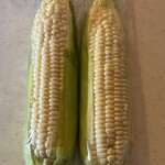 澤光青果 - 料理写真:■ホワイトコーン2本¥644 ※ 茹で上げると粒が弾けるように甘みが広がり、白い実ならではの軽やかな香りが立ち上がる。みずみずしさが際立ち、噛むほどにやさしい甘さが続くホワイトコーンの魅力が素直に感じられた。