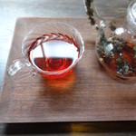 八六八ビル - ハーブティー