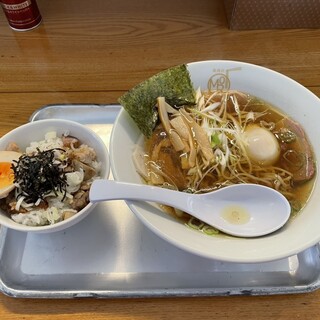 森商店 - 料理写真:黄金の中華そば　トッピング:味玉　ミニチャーシュー丼
