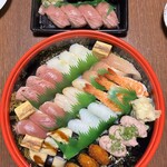 銀のさら - 料理写真:「桜花」3人前と「トロづくし」