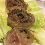 味処膳き屋 - 皮のしそ巻き？