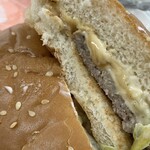 バーガーキング - ワッパー®︎に比べると色味は少ないですが、お弁当にはバッチリでしたv(o^_^o)v