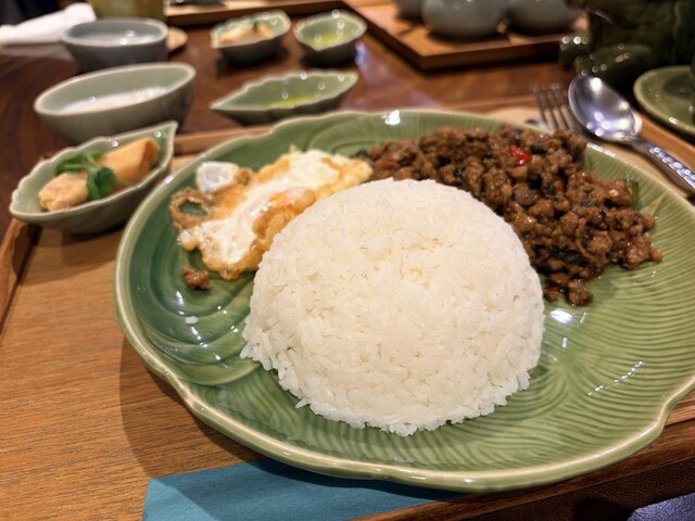 クラビ バイ チェディルアン （KRABI BY CHEDI LUANG） - 大阪梅田