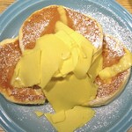 むさしの森珈琲 - 背徳の芳醇削りバター ふわっとろパンケーキ（バターＷ；パンケーキ１枚追加）