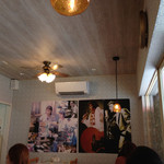 テリーヌ食堂 - キャラメルママとプレスリー