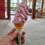 小麦屋しろ - こけももソフトクリーム