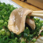 焼鳥屋 - 鳥刺し持ち上げ