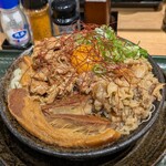 はなまるうどん 肉店 - 料理写真: