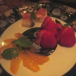 フルーツとチーズケーキをいただきました！　　2015/5月