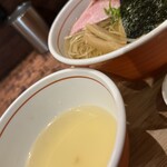 特級鶏蕎麦龍介 - 料理写真:福来香る冷製昆布水つけ蕎麦（UP）