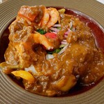 ラウンジ ボアザン - カレーの盛り付け方がヘタでスミマセン！（笑）