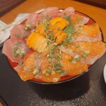 三鷹！鷲の海鮮丼 - 