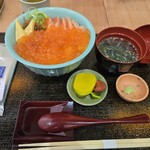 いくら家 丼 頂 - 