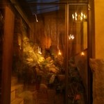 cenci - 中世の寺院のような、農家のような内装