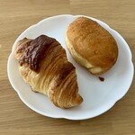 CINQ BAKERY - クロワッサン、カレーパン
