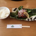 森のレストラン ライアン - ヤンニョムチキンにライスも追加注文。