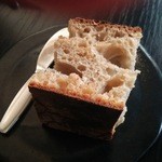 ラ・ボンヌターブル - 