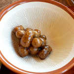 山芋の子、むかご。甘辛くほっこり炊きつけられています