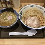 舎鈴 - 