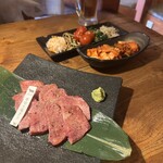 松阪牛炭火焼肉まる良 - 