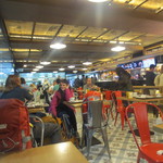 Ｍercat de l'estacio - バルセロナ・サンツ駅のカフェ