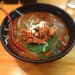 上海餃子館 - 黒胡麻担々麺
