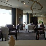 ピエール・ガニェール - お昼の店内