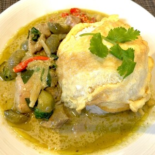 タイ食堂 アロイアロイ_0