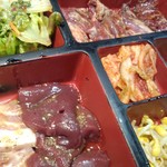 焼肉 三千里 - 満腹ランチ\960