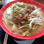 濃厚青森タンメン ふたごや - 野菜みそラーメン
            スープにコクがある