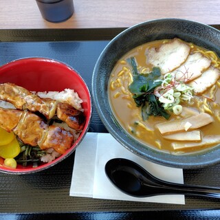 室蘭やきとり お食事処 くじら食堂_0