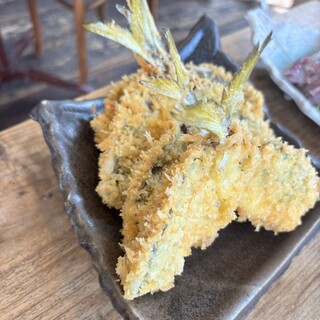 荒川屋ダイニングバ-サンドフィッシュ_1