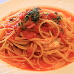アヴァンティ - 料理写真:モッツァレラチーズとほうれん草のトマトソース