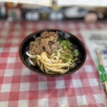 淡路屋 - 料理写真:肉うどん 600円