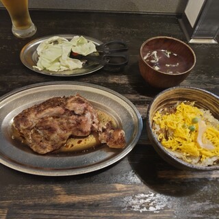 骨付鳥かもん_1