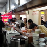 北海道ラーメン 赤レンガ - おひとり様でもお気軽にご利用ください