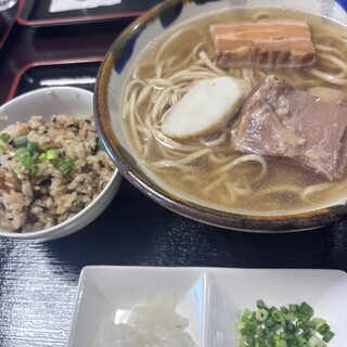 沖縄そば 真_0