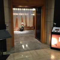 燔 - 入って左がひもろぎ，右が蛍