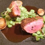 フレンチ サクラ - ランチコース 5400円 のフランス産シャラン鴨 赤ワインソース 空豆添え