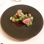 フレンチ サクラ - ランチコース 5400円 のフランス産シャラン鴨 赤ワインソース 空豆添え