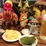 大怪獣サロン - 生ビールとこの店のホステスさん達