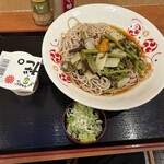 いろり庵きらく - 料理写真:山菜そば(冷・特盛)+納豆