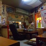 中国工房 華錦 - ごちゃごちゃした店内