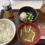 すき家 - まぜのっけ朝食 ごはんミニ 300円